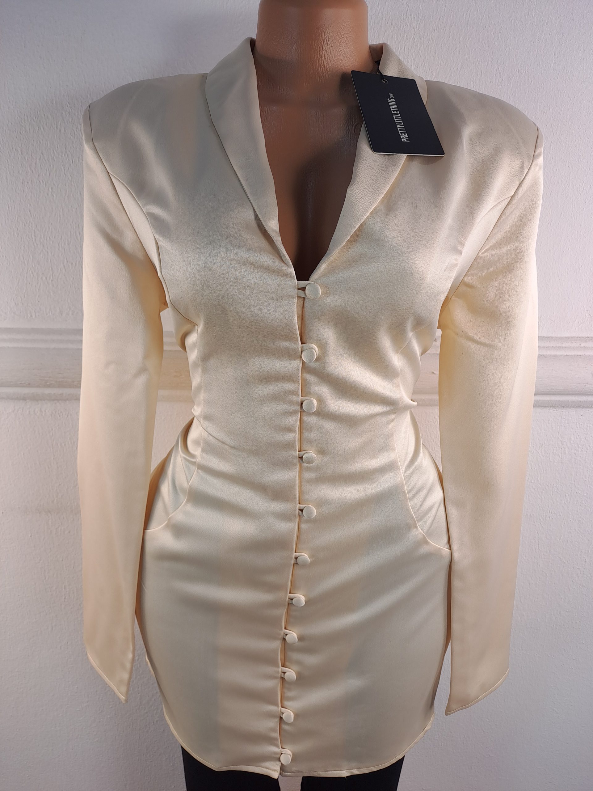 PRETTYLITTLETHING UK 12