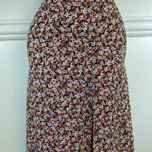 PRETTY LITTLE THING UK 6, L-30 INCHES