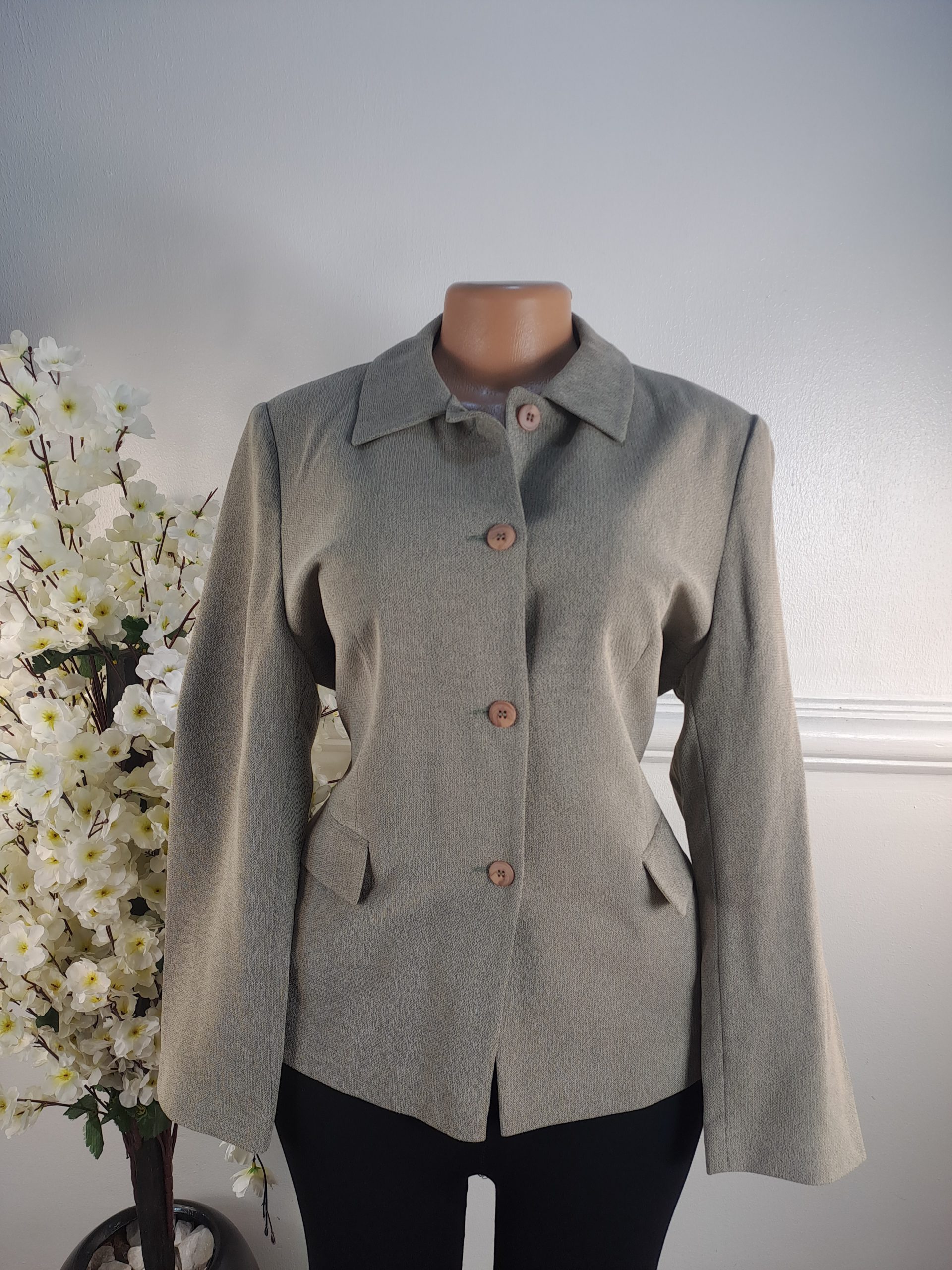 WALLIS PETITE UK SIZE 14 {LENGHT 25INCHES}