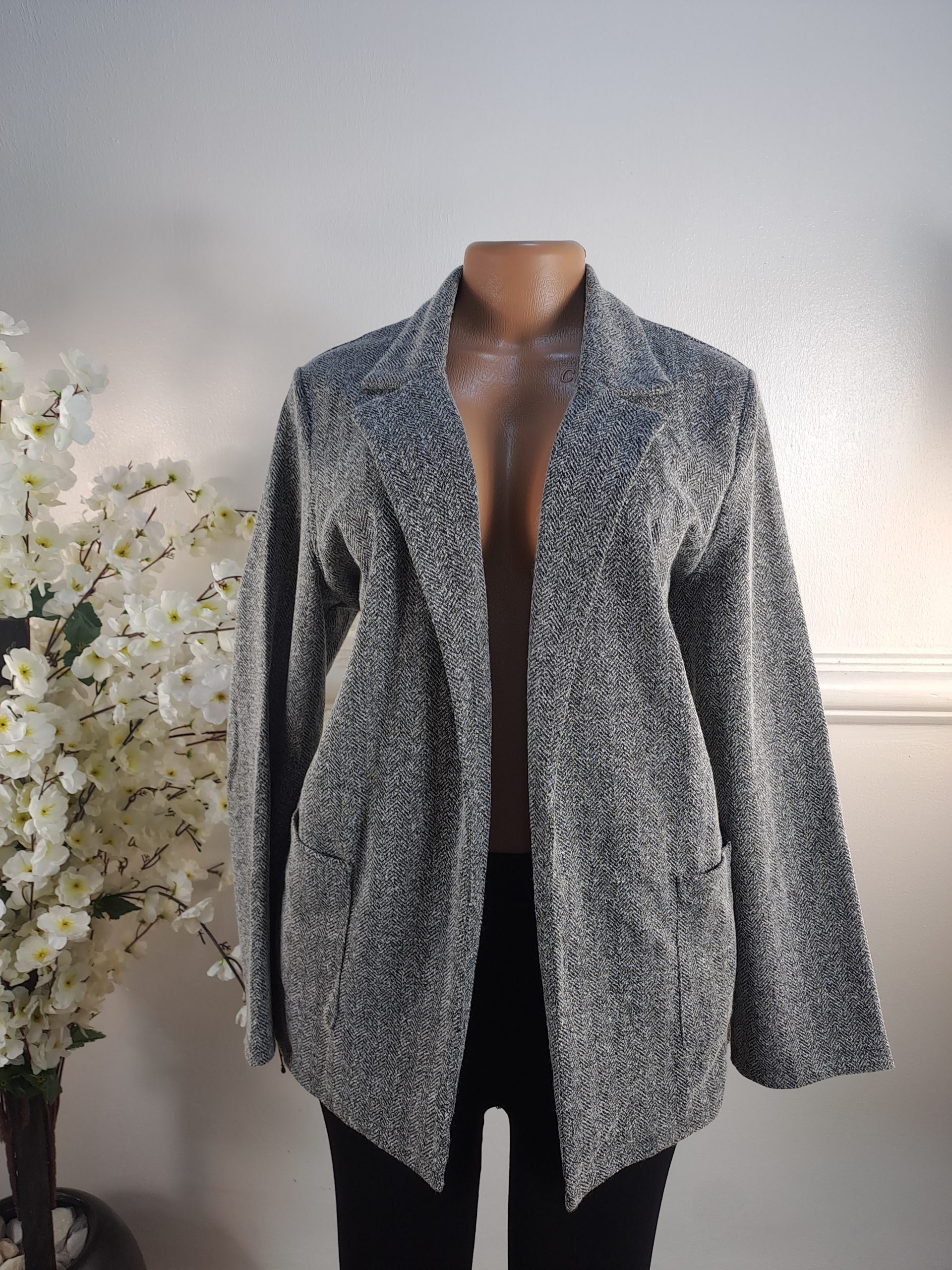 PRIMARK UK SIZE 16 [LENGHT 29 INCHES]