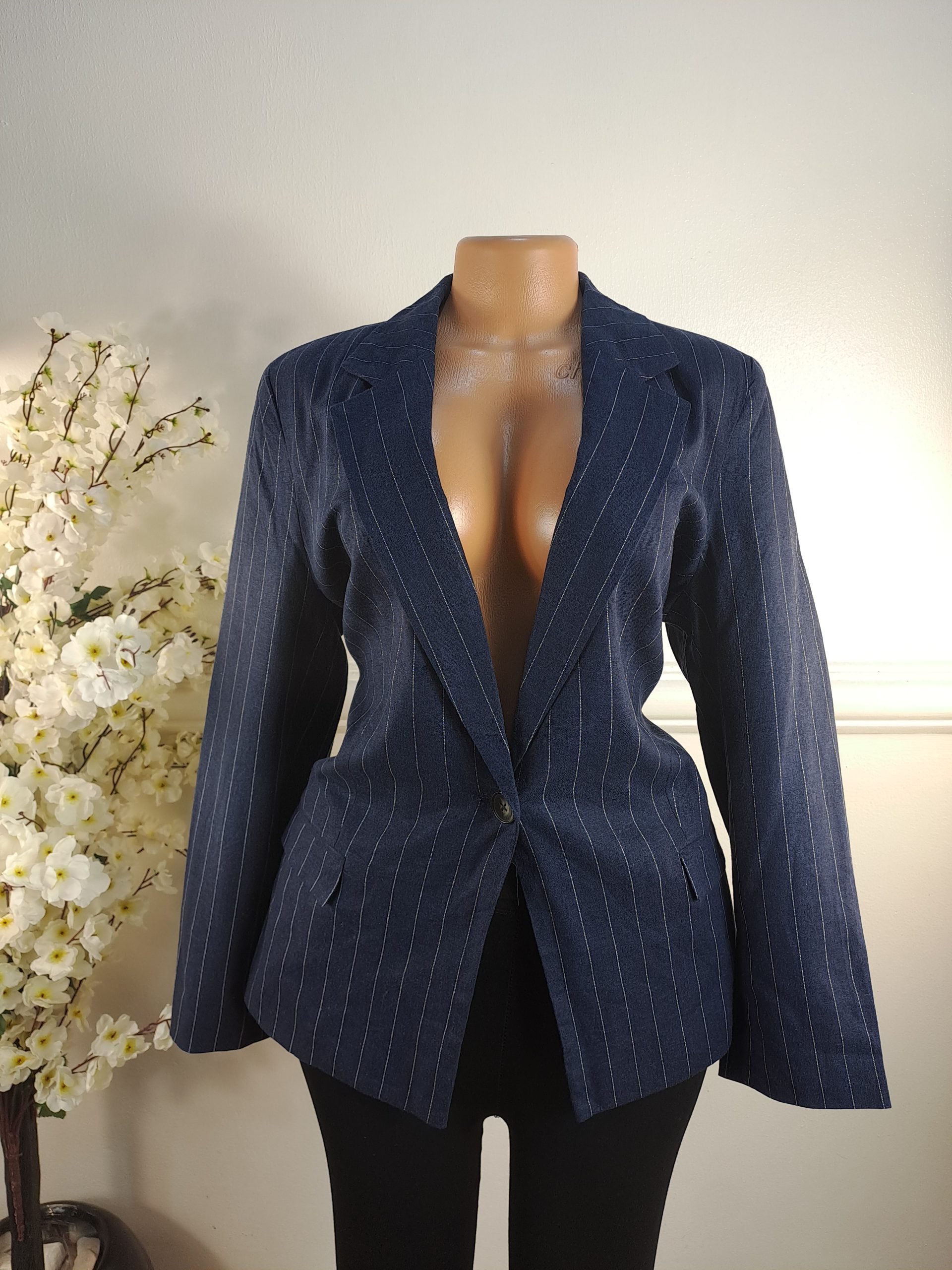 TU WOMAN UK SIZE 16 [LENGHT 25 INCHES]