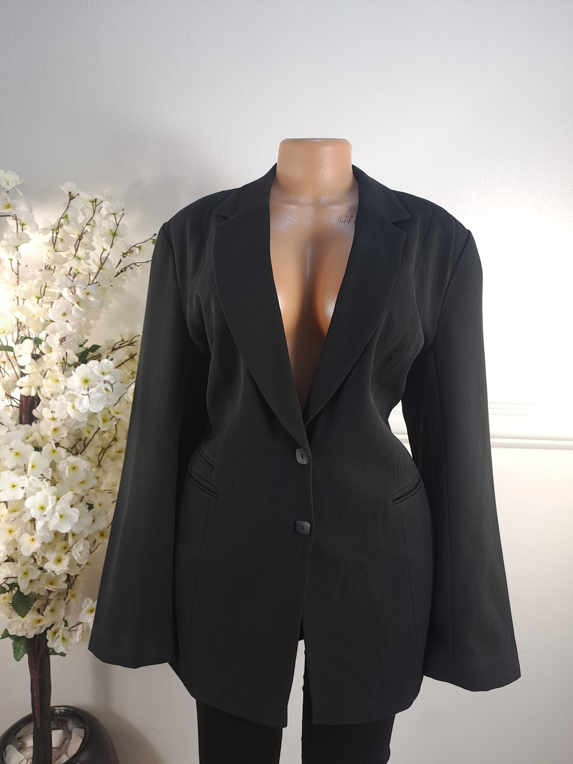 WALLIS UK SIZE 18 [LENGHT 30 INCHES]