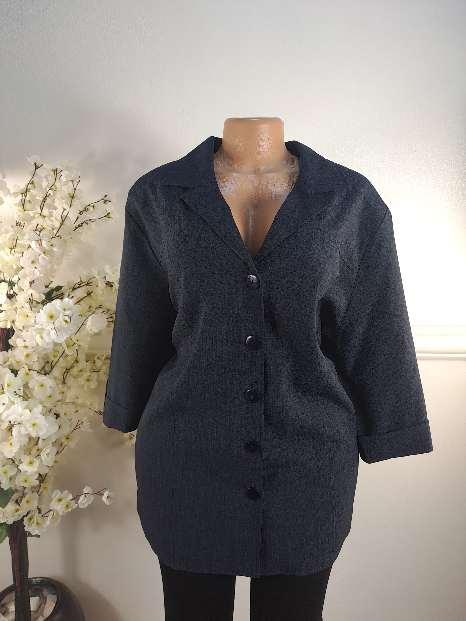 BLAZERS UK SIZE 22 [LENGHT 30 INCHES]