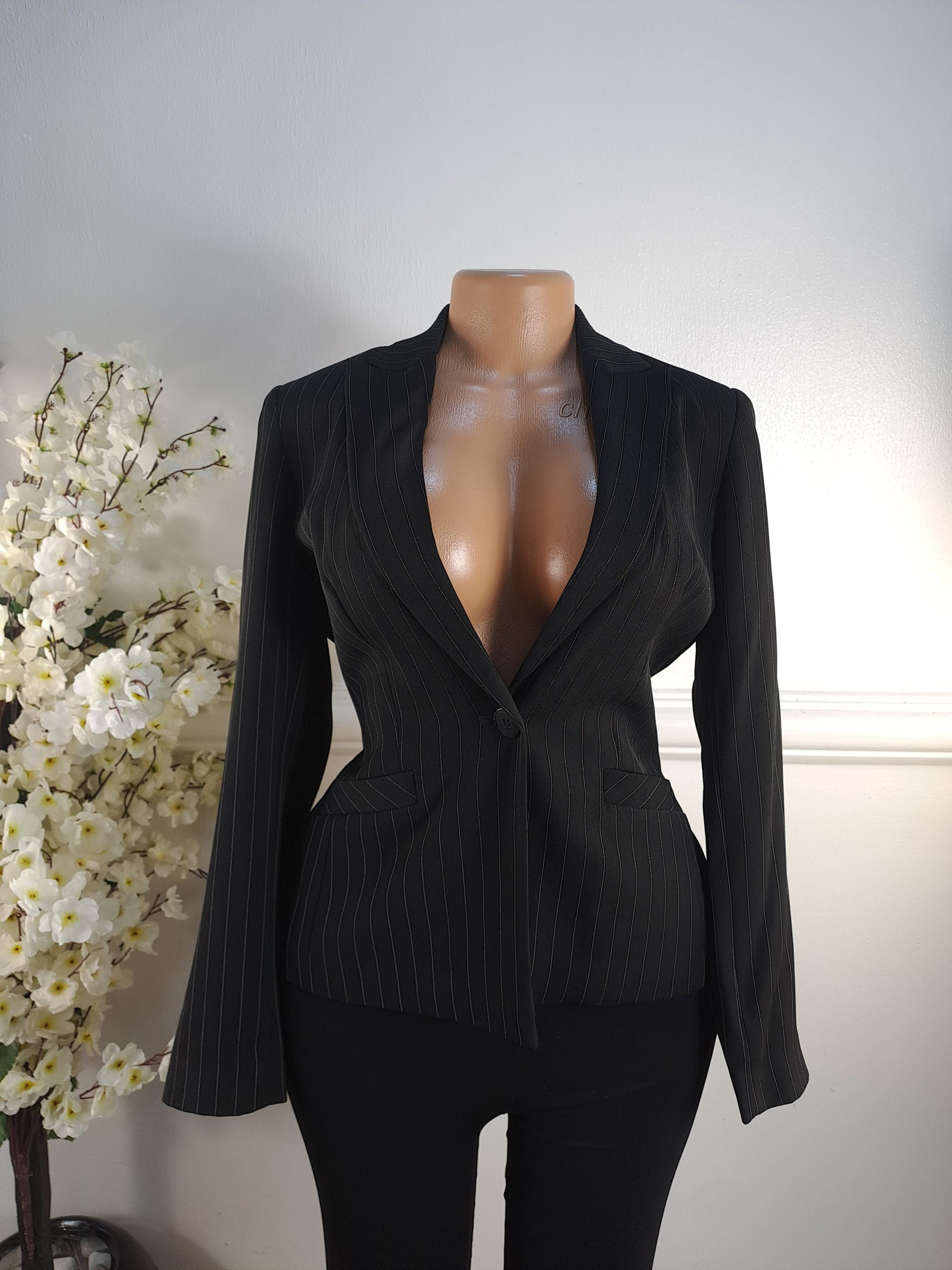 ARTICLE UK SIZE 10 [LENGHT 24 INCHES]