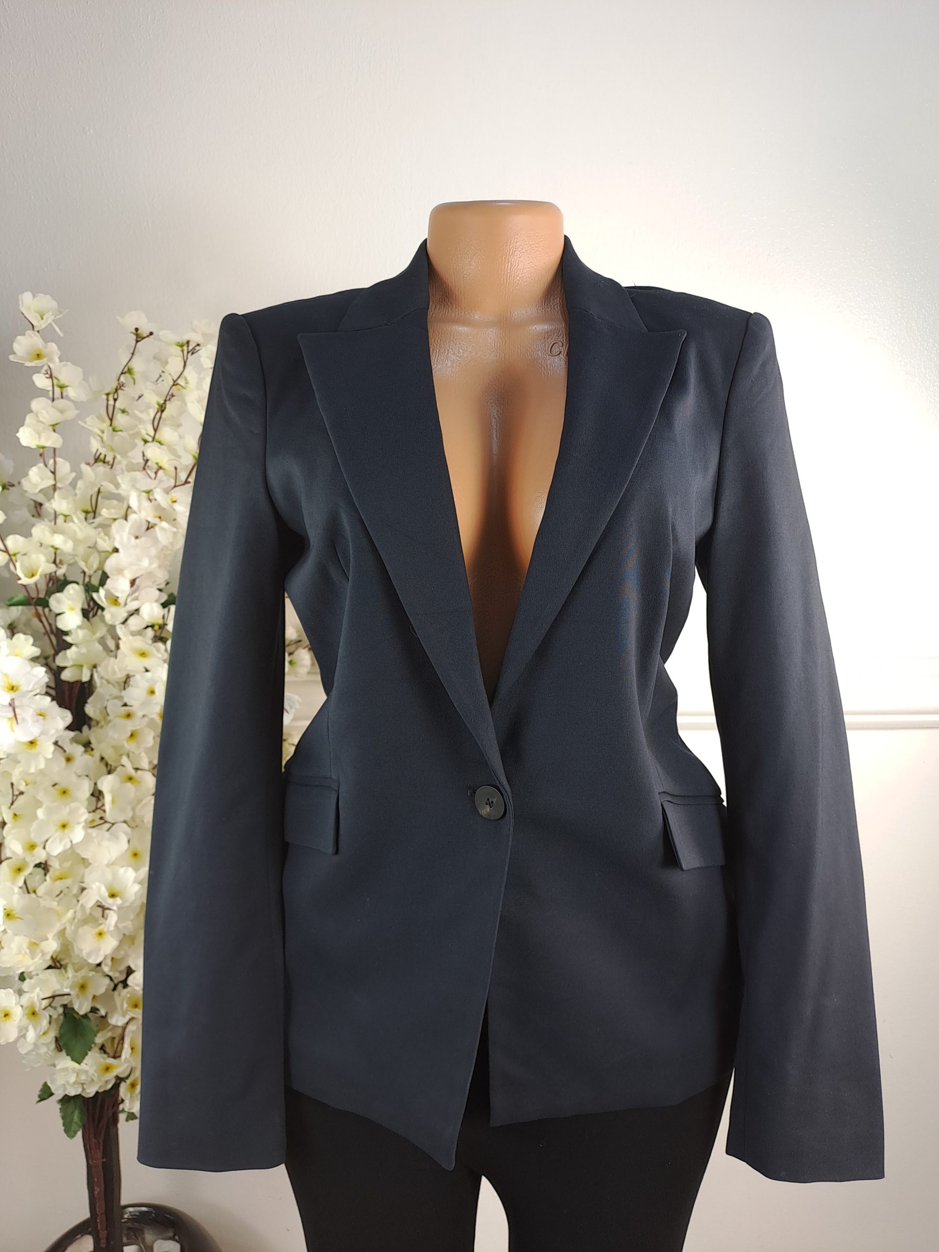 ZARA BASICS UK SIZE 8 [LENGHT 26 INCHES]