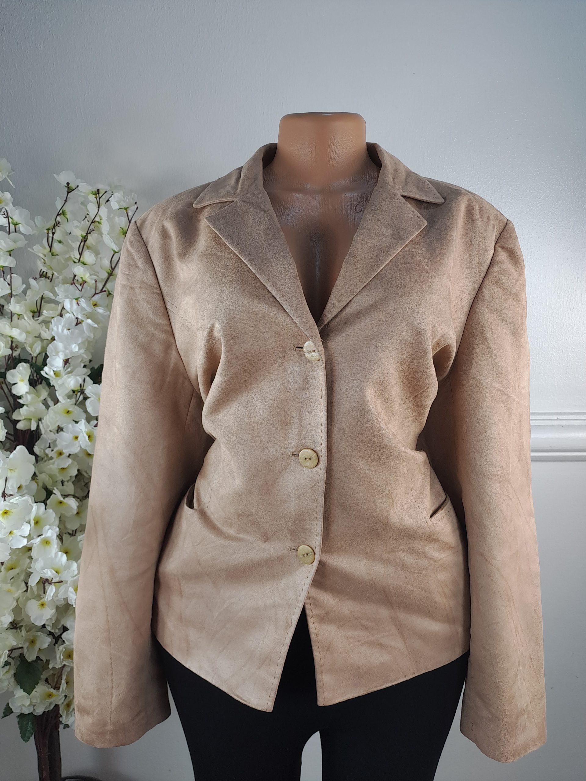 STYLED BY EWM UK SIZE 18 [LENGHT 26 INCHES]